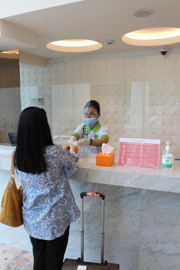 Zest Parang Raja Solo By Swiss-Belhotel International Bonorejo Exterior foto