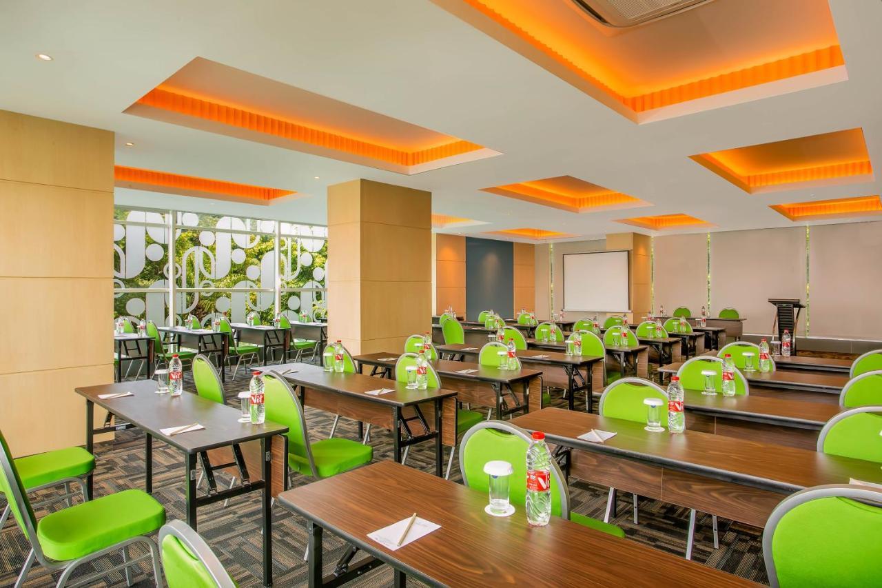 Zest Parang Raja Solo By Swiss-Belhotel International Bonorejo Exterior foto