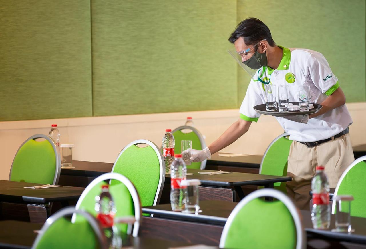 Zest Parang Raja Solo By Swiss-Belhotel International Bonorejo Exterior foto